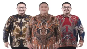 batik prakaras pria lengan panjang